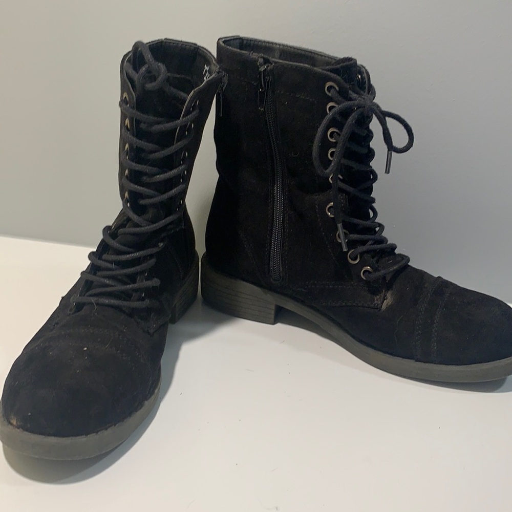 JC Penny Black combat boots size 7
